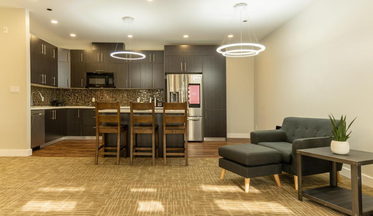 Quality Inn Sunshine Suites Террас Экстерьер фото