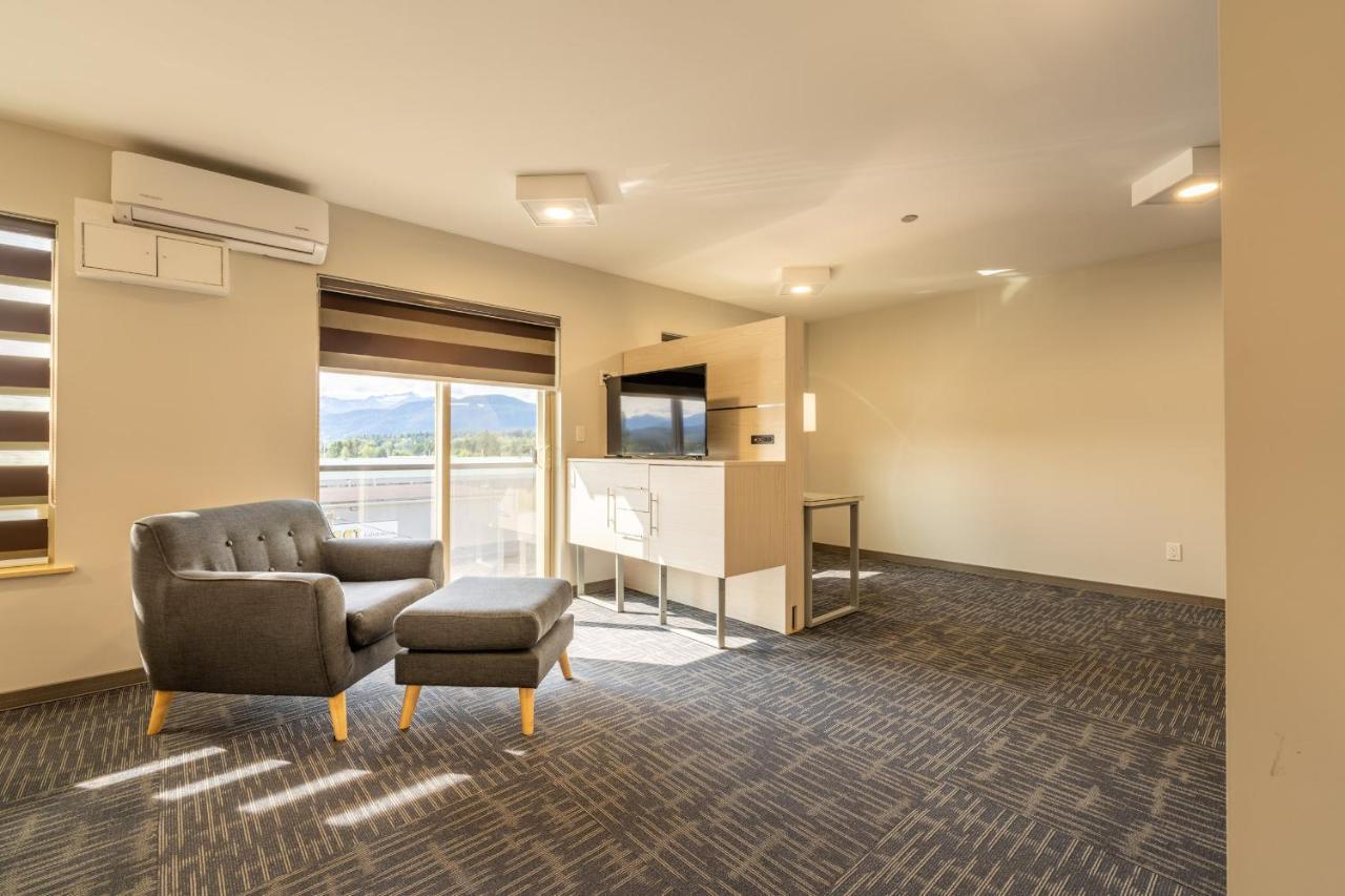 Quality Inn Sunshine Suites Террас Экстерьер фото
