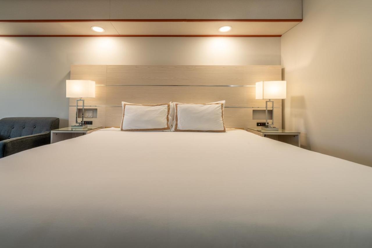 Quality Inn Sunshine Suites Террас Экстерьер фото