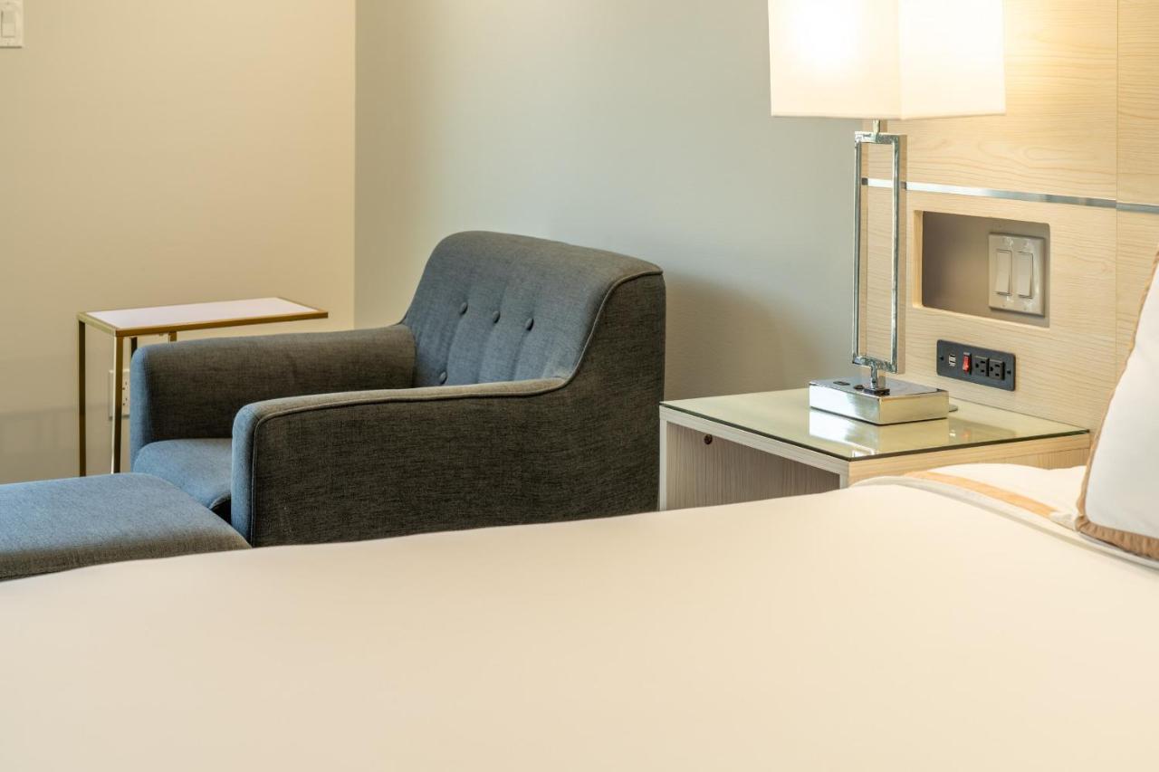 Quality Inn Sunshine Suites Террас Экстерьер фото