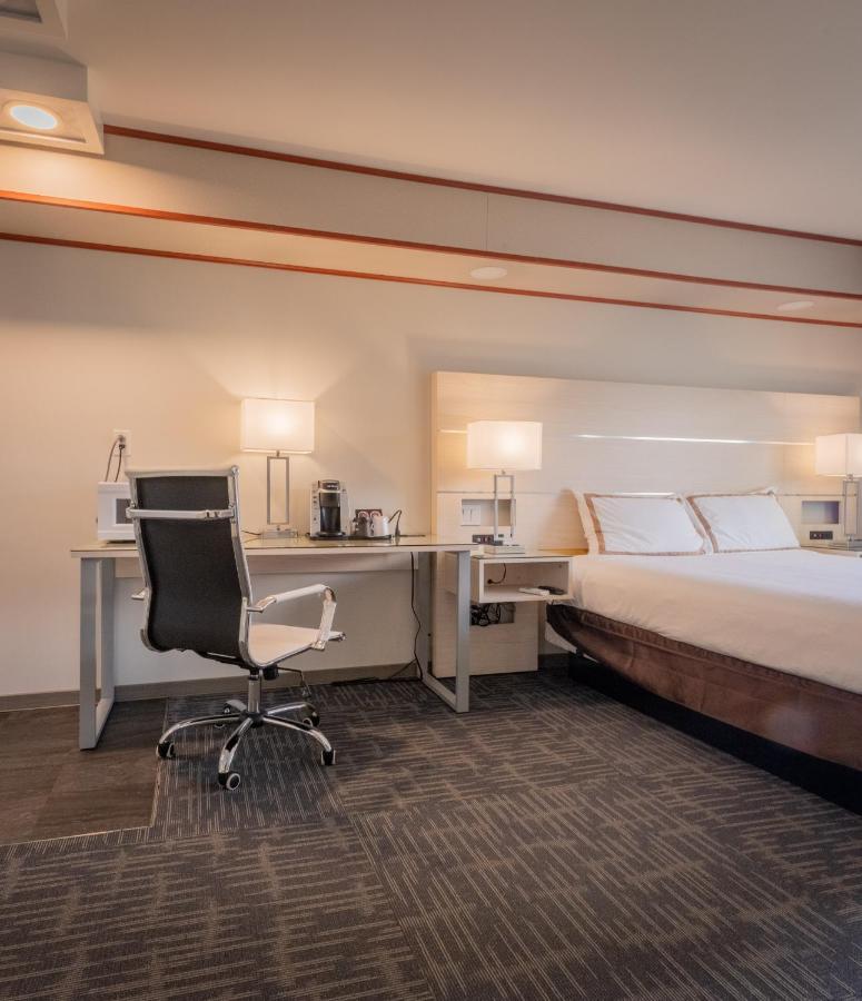 Quality Inn Sunshine Suites Террас Экстерьер фото