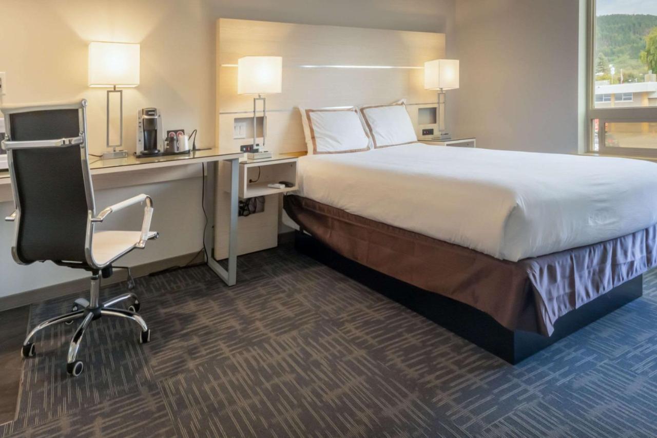 Quality Inn Sunshine Suites Террас Экстерьер фото