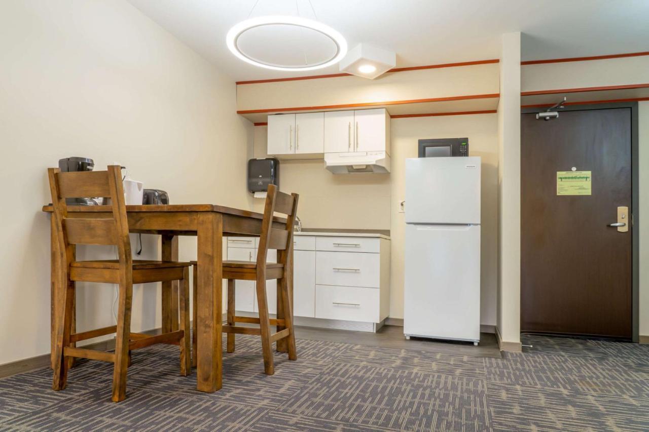 Quality Inn Sunshine Suites Террас Экстерьер фото